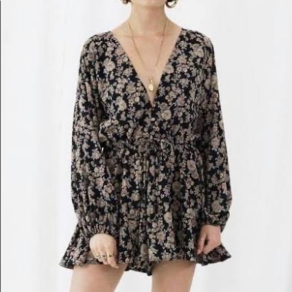 Romper, fabulous! Adorable and flirty. NWT - Picture 1 of 3
